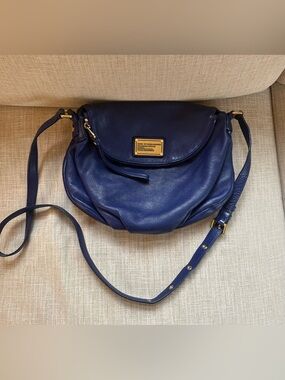 Marc by Marc Jacobs Classic Q Natasha Flap Bag in blue pebbled leather